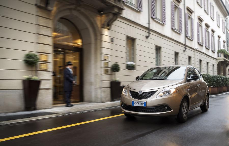  Lancia Ypsilon Gold (846) 2018 года  (фото 3 из 10)